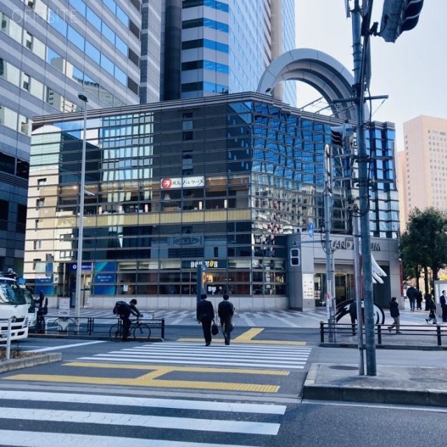 新宿アイランドアトリウム 外観