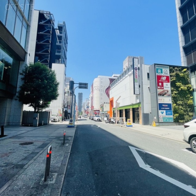 名古屋平和ビル 前面道路