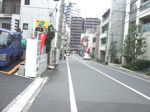 EX GARDEN ビル前面道路