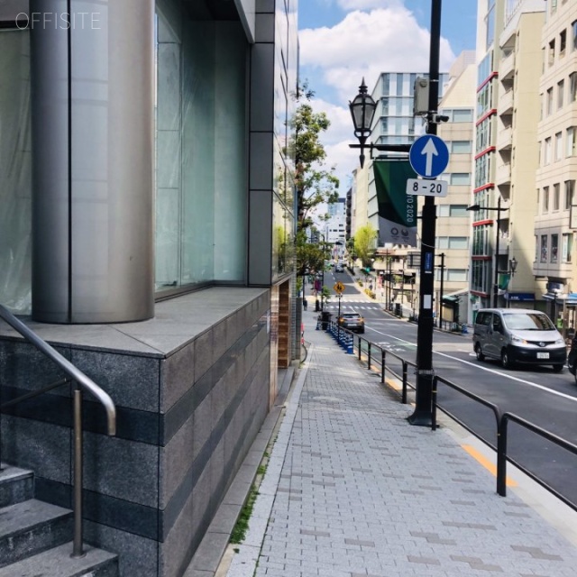 MK麹町ビル ビル前面道路