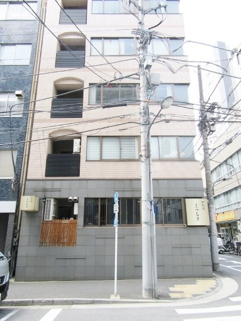 信永中和ビル 外観