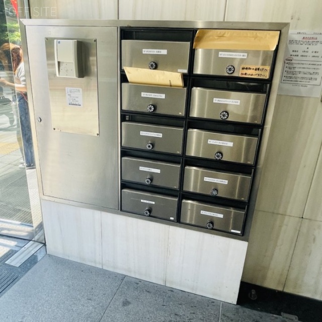 名駅UFビル　郵便受け