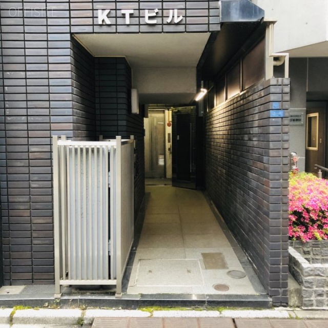 KTビル エントランス
