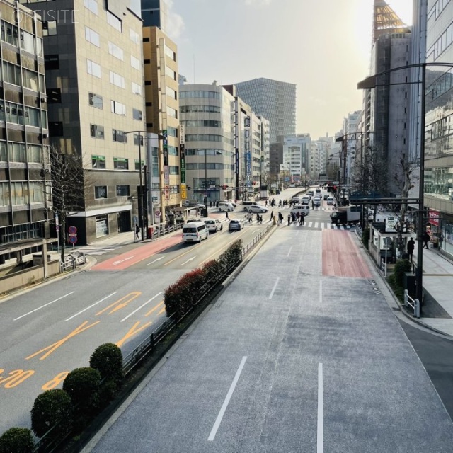 陽友神田ビル ビル前面道路