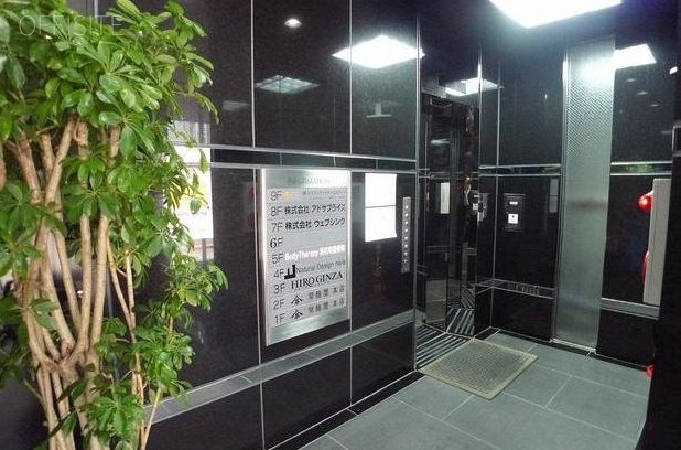 トラスト浜松町ビル エントランス