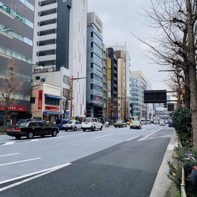 アクア神田ビル ビル前面道路