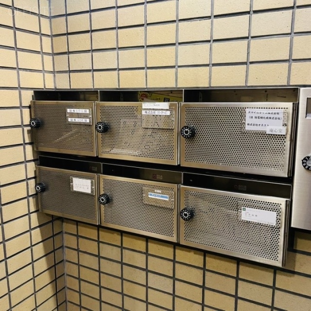 メイフェアビル 郵便受け