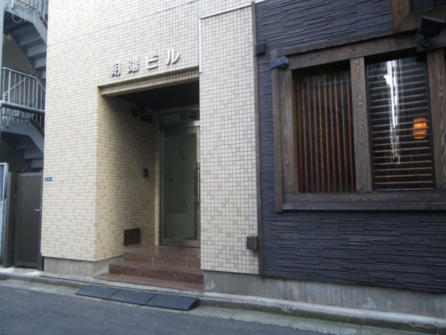 朝陽ビル エントランス