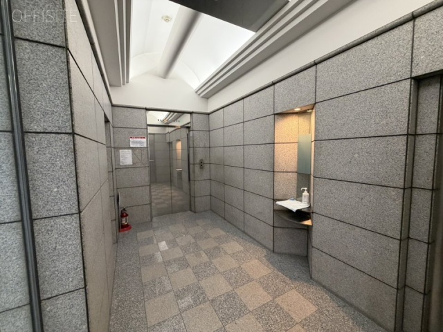 PARK WEST(パークウエスト)ビル　エントランス