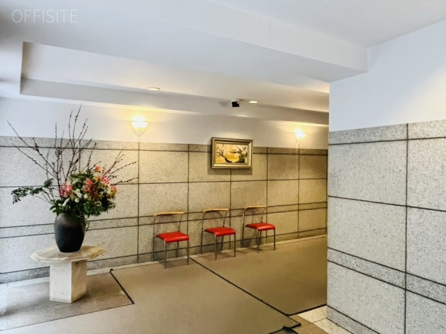 UETAKEビル　エントランス