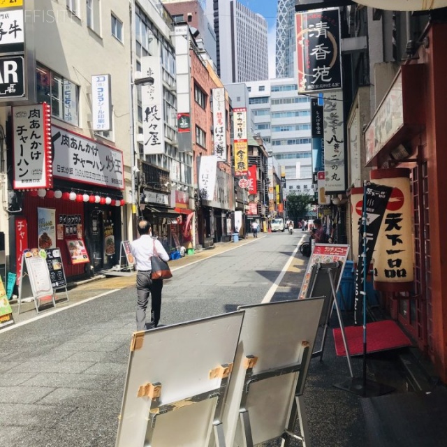 第3セイコービル ビル前面道路