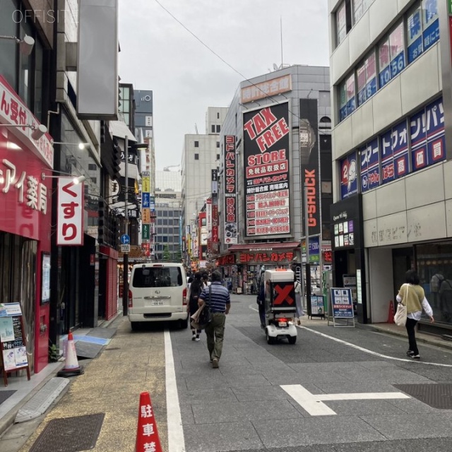 浜夕ビル ビル前面道路