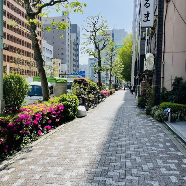 水天宮平和ビル ビル前面道路