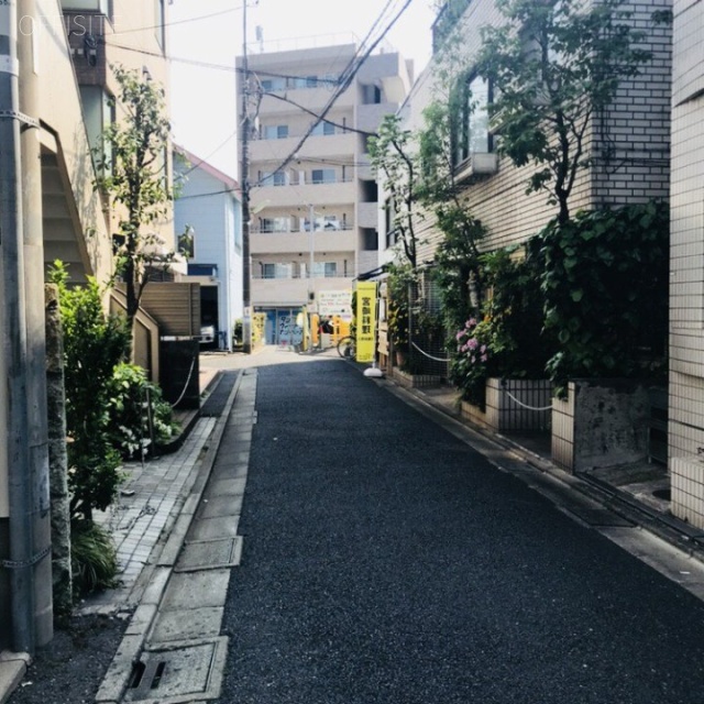 伊達ビル ビル前面道路