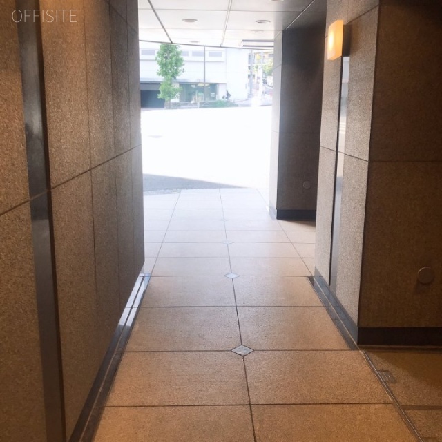 五反田S&Lビル エントランス