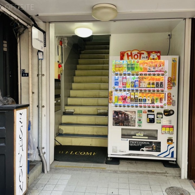 西銀三ビル オフィスビル出入口