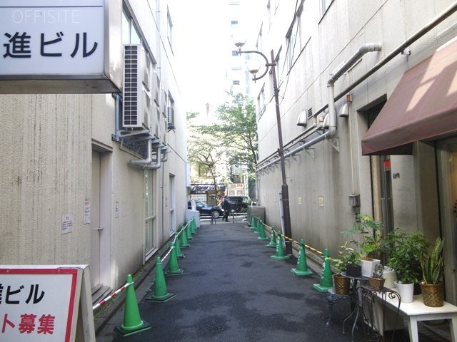 東進ビル 画像