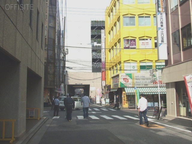 石井ビル ビル前面道路