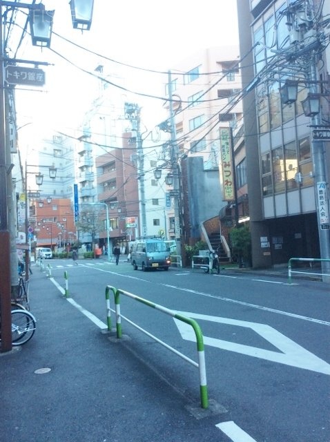 池袋ロイヤルウエスビル ビル周辺道路