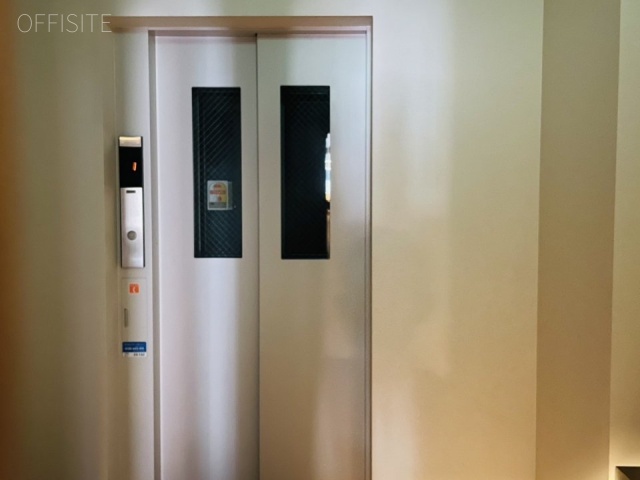 ハイニーサ本郷　エレベーター