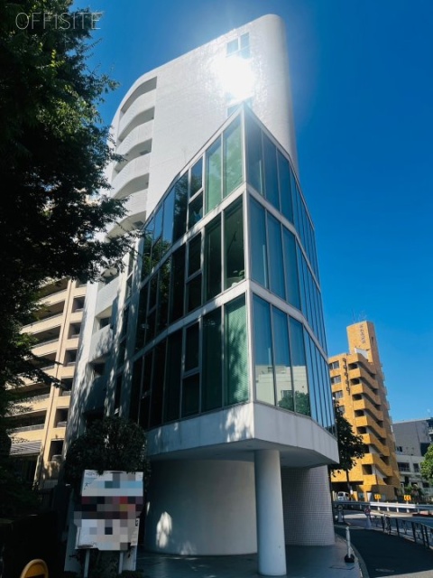 プラウドフラット新宿御苑　外観
