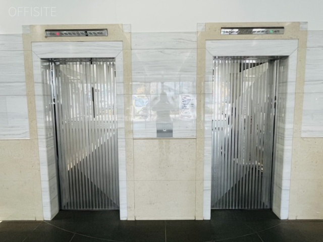 日本生命新横浜ビル エントランス