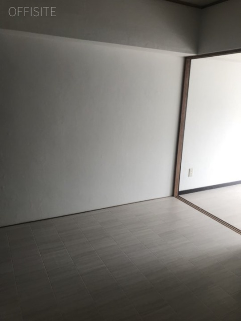 山水ハイム元麻布　502号室 貸室入口