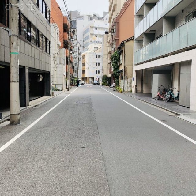 カイセイ八丁堀ビル ビル前面道路