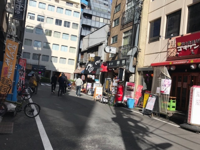 Mビル ビル前面道路