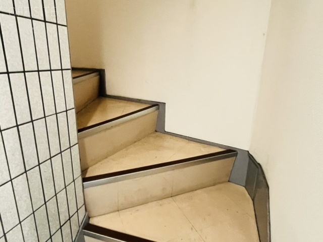 巣鴨桜並木通りビル　エントランス