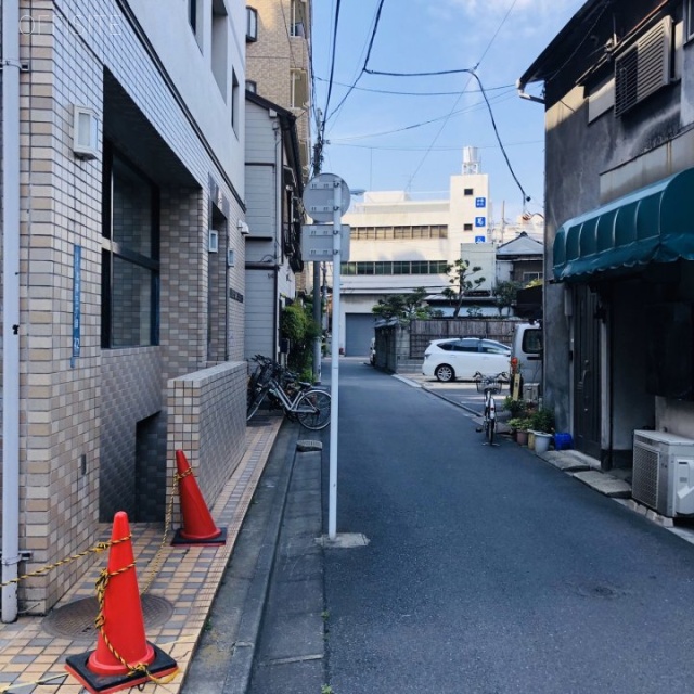 浅草ダイカンプラザ天仁ビル ビル前面道路