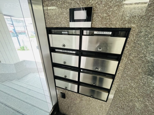 明友ビル エントランス