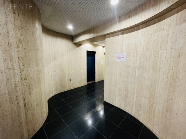 土屋ビルディング エントランス