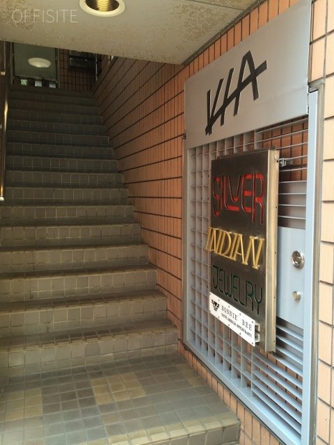 VIA原宿 階段