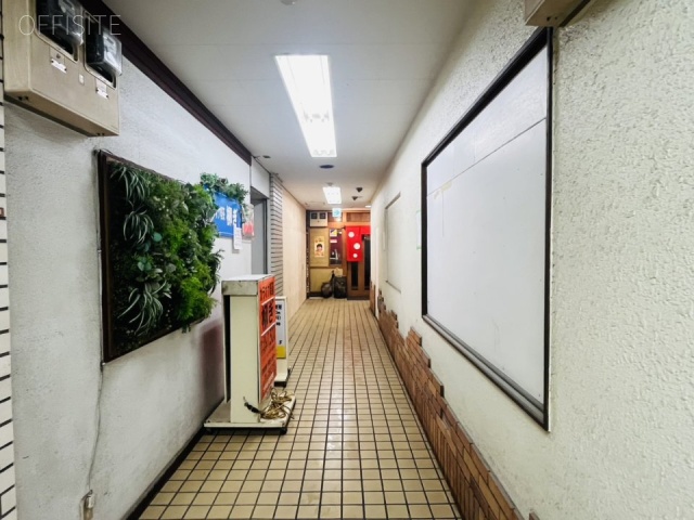 丸清ビル　エントランス