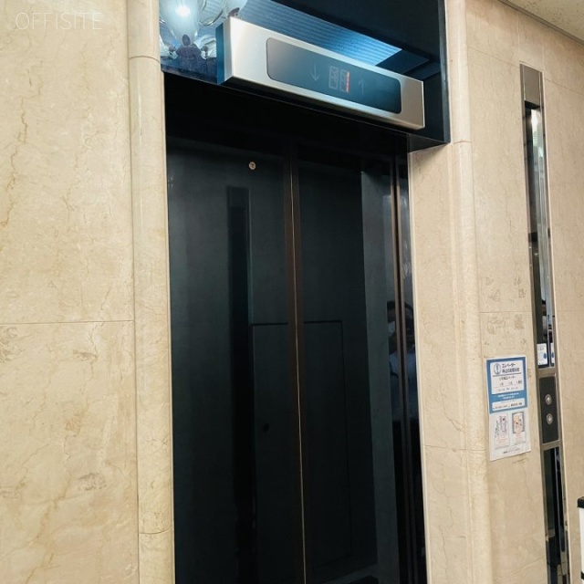 アサコ銀座ビル エレベーター