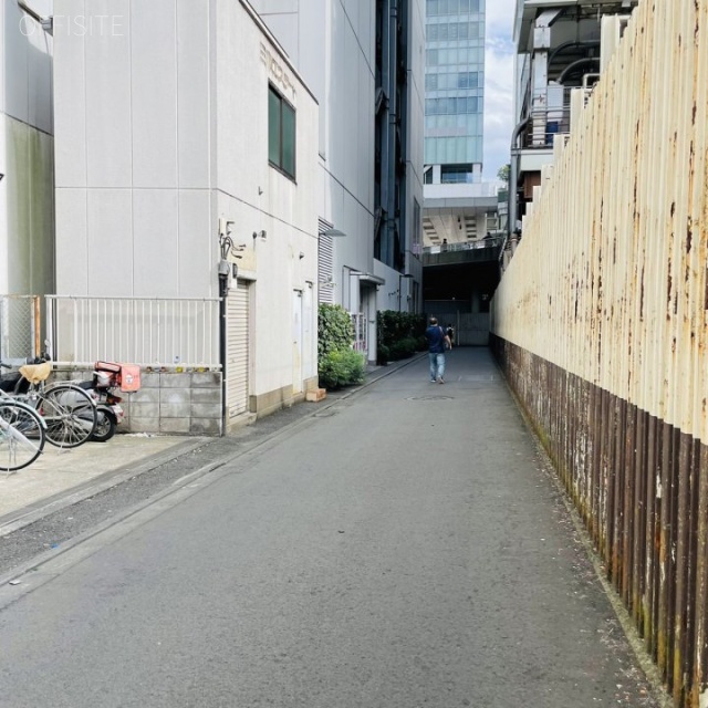 マルハン新宿店ビル 周辺