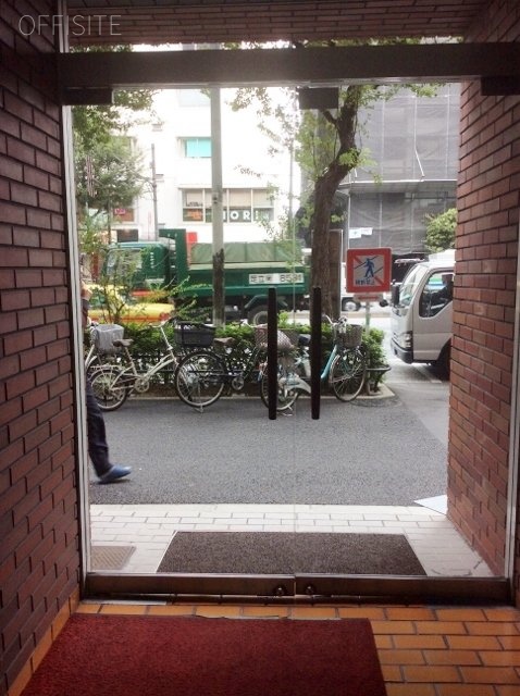 新宿石井ビル エントランスホール