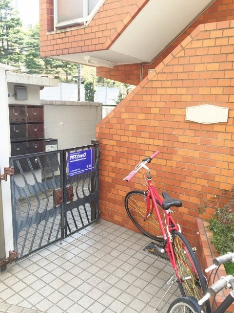 メゾン・ド・原宿ビル 画像