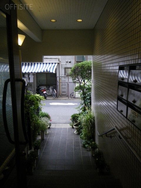 佐々木ビル エントランス
