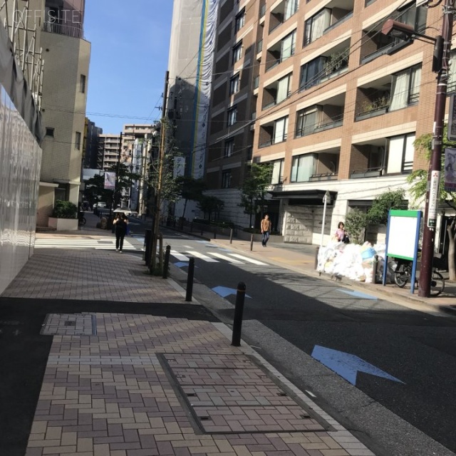ドエル麻布ビル ビル前面道路