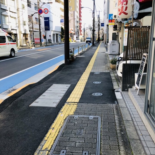 フィル・パーク白山ヒルズ 前面歩道