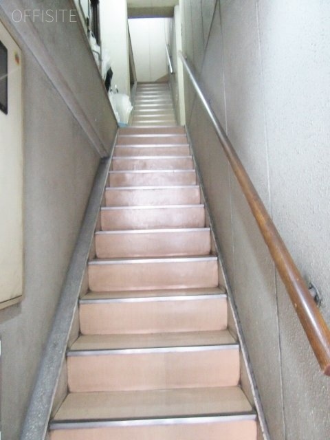 SKビル エントランス
