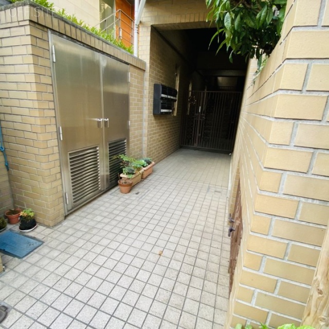ノイハウスMY エントランス