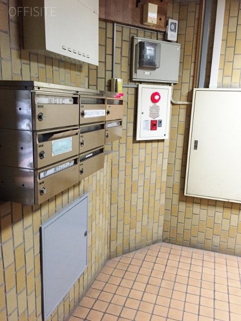 ワコー代々木ビル 郵便受け