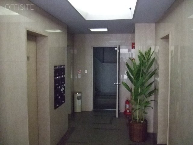 TⅠビル 画像