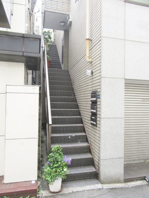 CYCビル エントランス