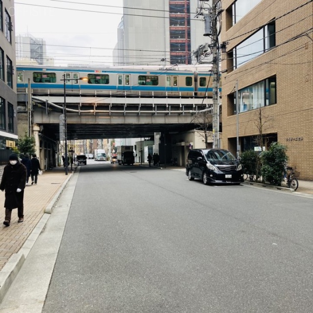 SSビル ビル前面道路