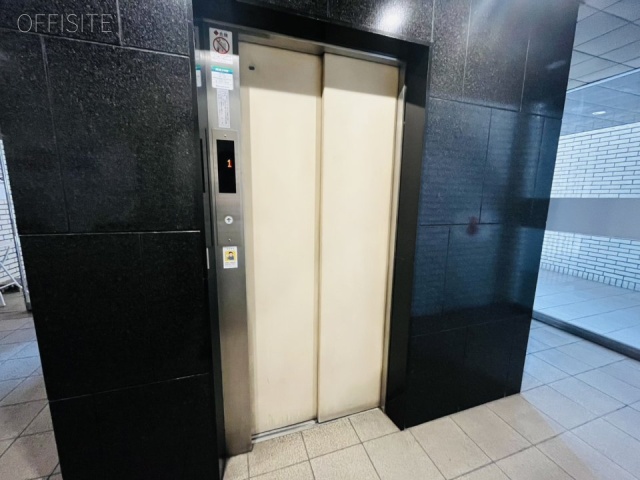 新宿内藤町ハウス　エントランス