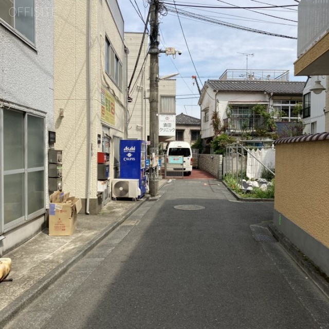 生沼ビル ビル前面道路